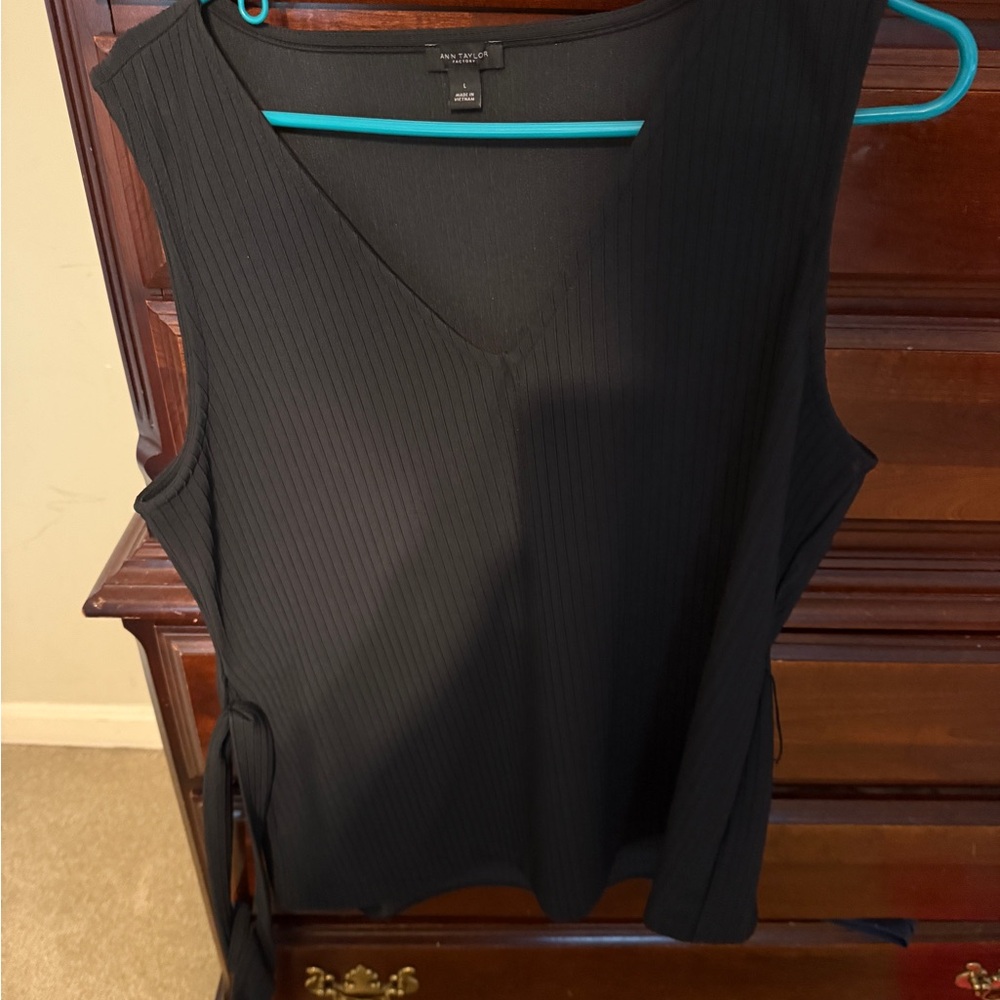 Ann Taylor Factory Black V-Neck Ribbed Tank